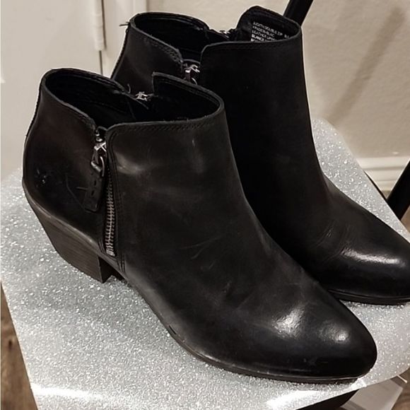 Frye Judith Zip Bootie- Black - Picture 9 of 10